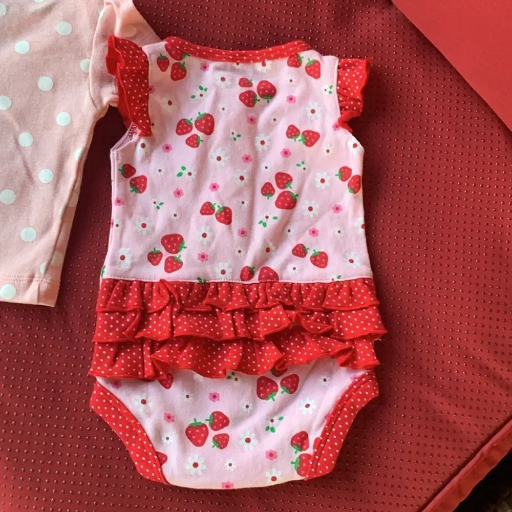Take 50% OFF- Carter’s 2pcs Mix Tops, Size-NB